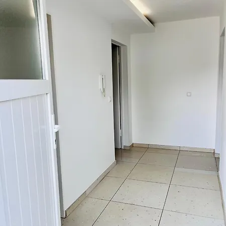 Gemuetliches 1-zimmer アパート *